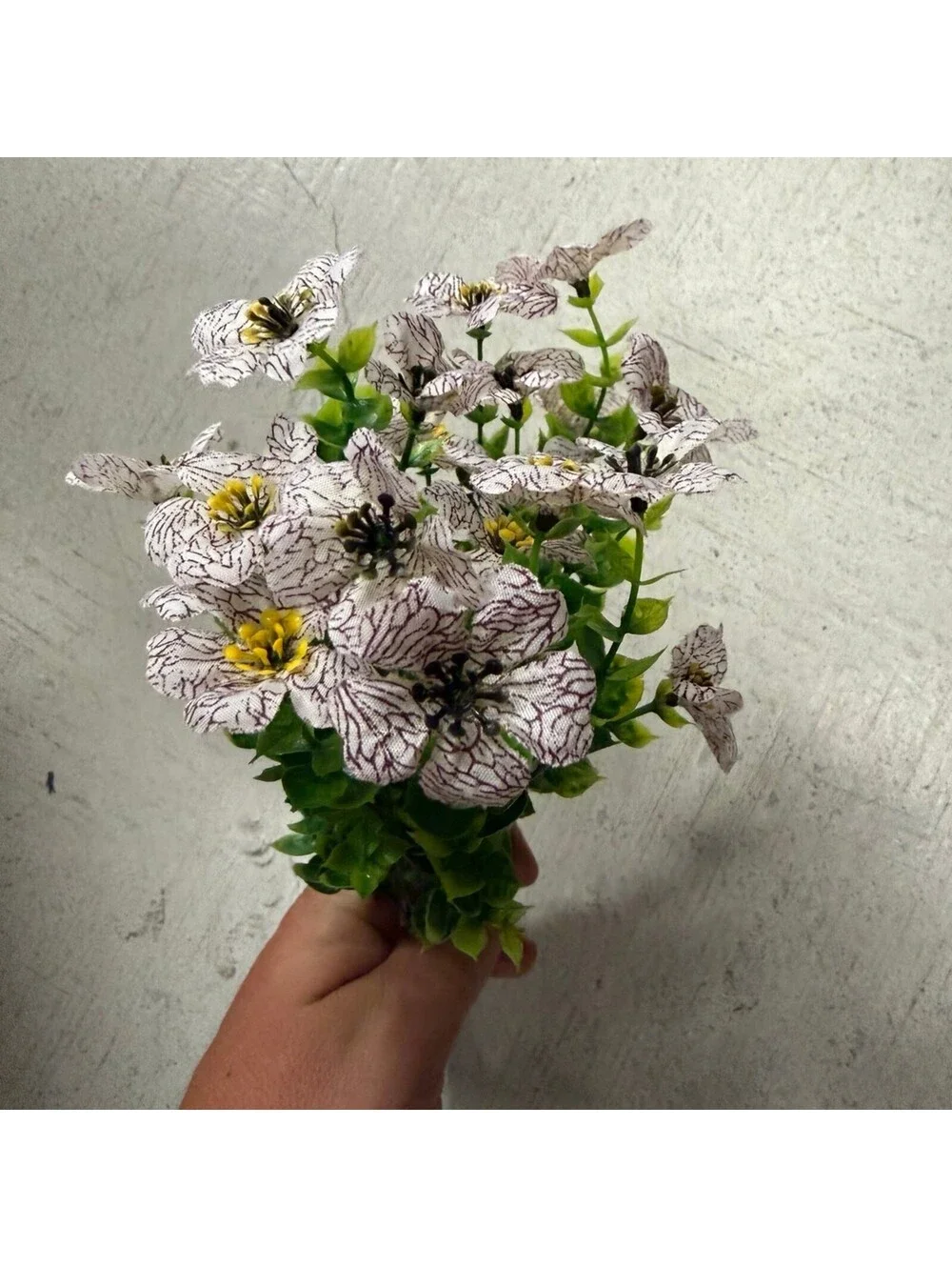Artificial Flowers for Outdoors, Faux Spring Silk Flowers with Eucalyptus Leaves